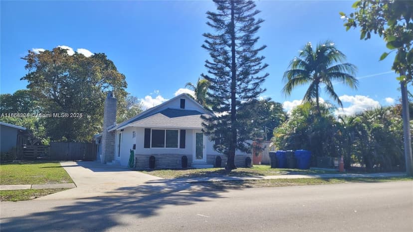 2614 Monroe St, Hollywood FL 33020