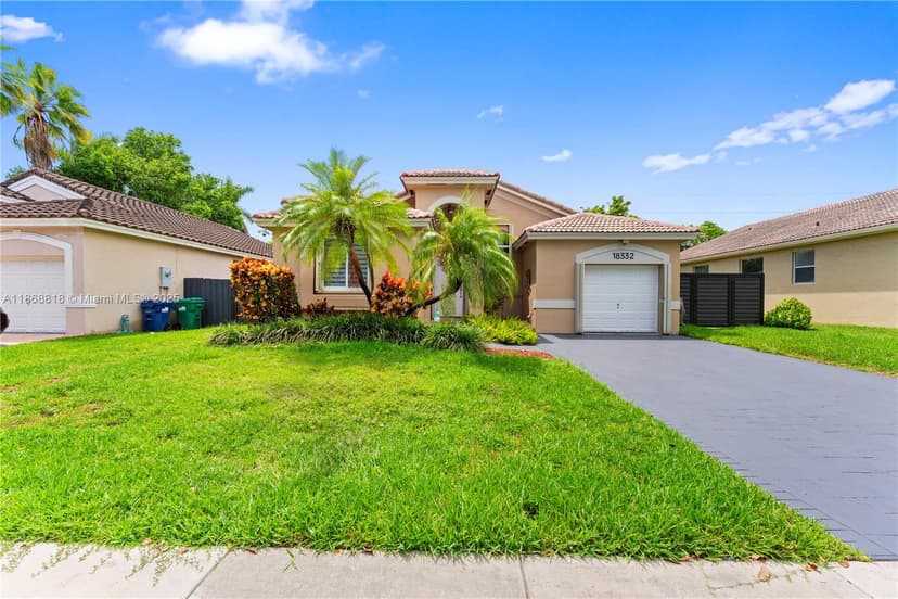 18332 SW 94th Ct, Palmetto Bay FL 33157