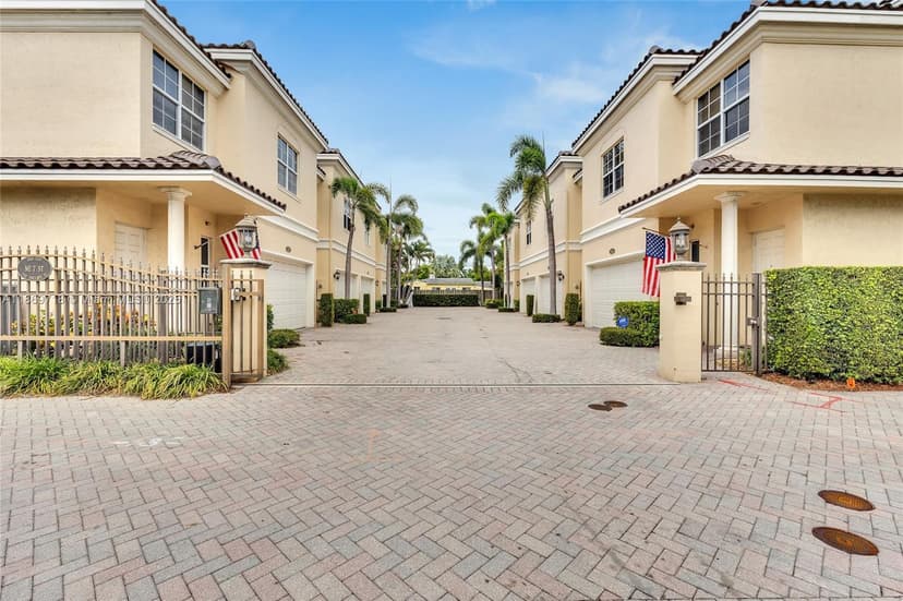 1514 NE 7th St, Fort Lauderdale FL 33304