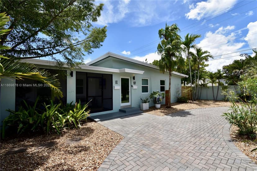1904 NE 26th Dr, Wilton Manors FL 33306