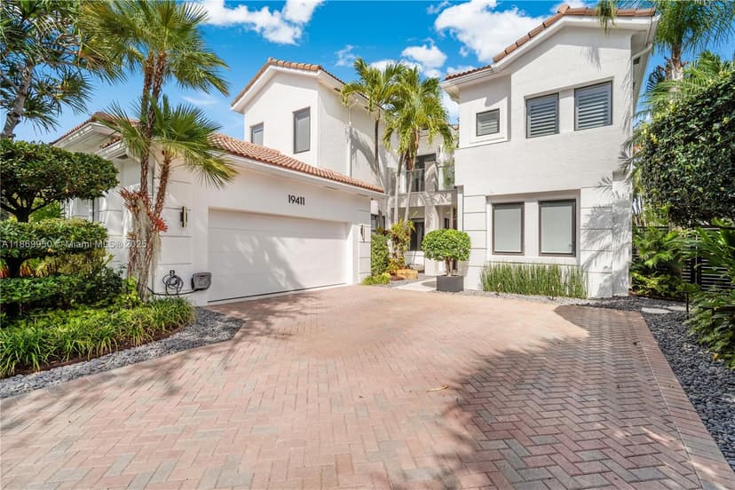 19411 NE 17th Ave, Miami FL 33179