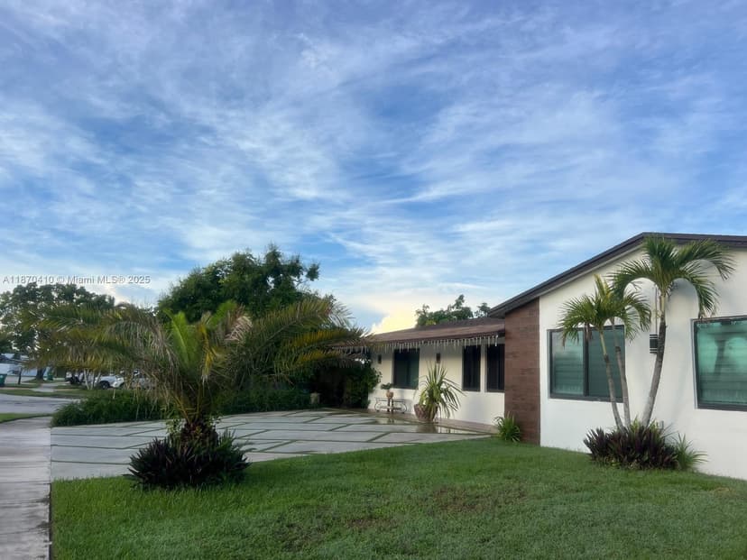 15230 SW 109th Ave, Miami FL 33157