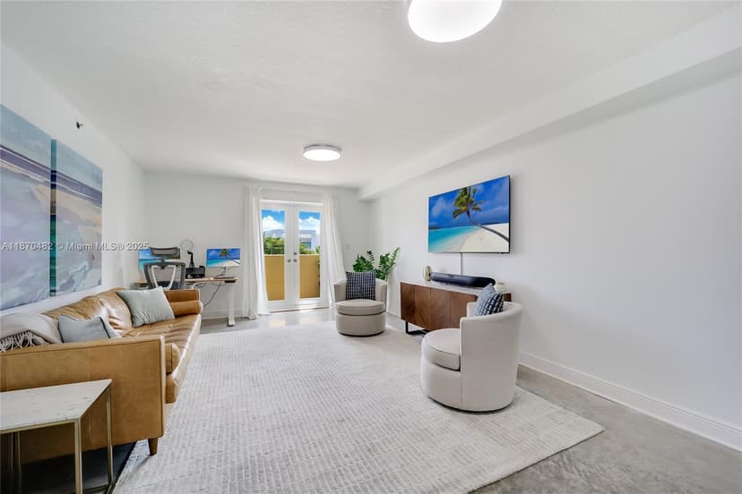 227 Michigan Ave # 406, Miami Beach FL 33139