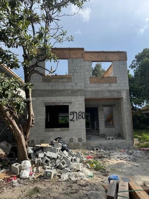 2780 NW 44 ST, Miami FL 33142