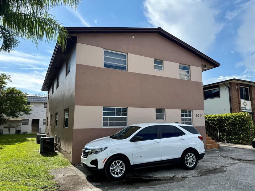 650 SW 42nd Ave, Miami FL 33134