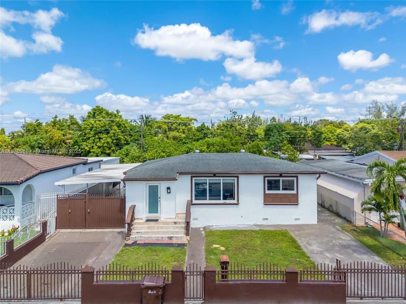 171 W 64th St, Hialeah FL 33012