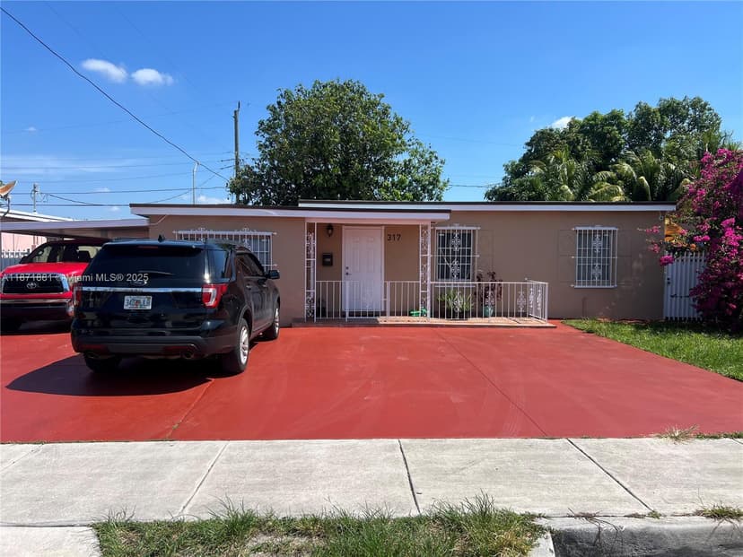 317 W 36th St, Hialeah FL 33012