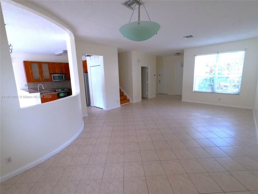 1943 SW 149th Ave, Miramar FL 33027