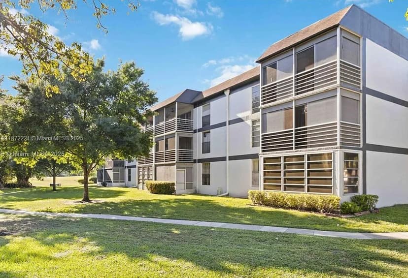 8350 Sands Point Blvd # E201, Tamarac FL 33321