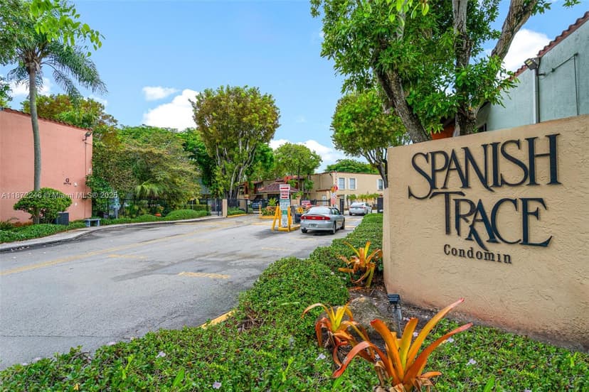 10834 N Kendall Dr # X12, Miami FL 33176