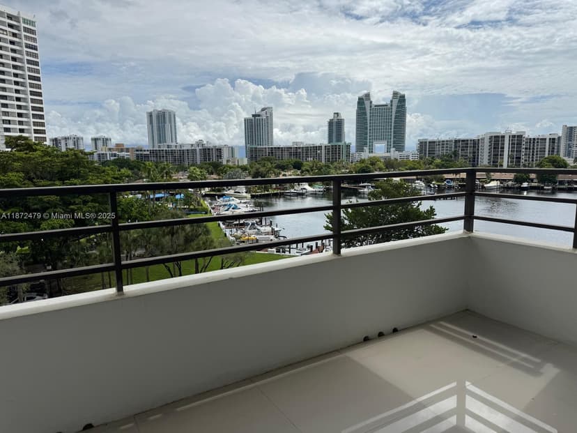 500 Three Islands Blvd # 223, Hallandale Beach FL 33009