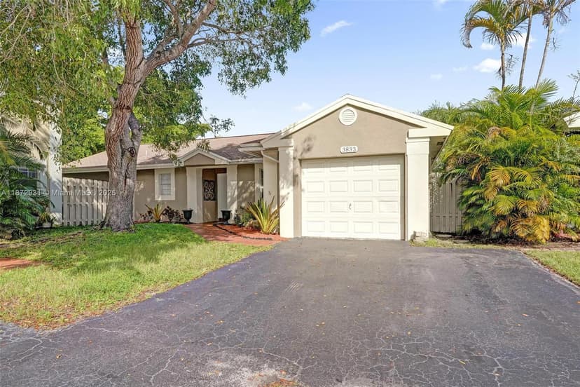 3833 NW 107th Way, Sunrise FL 33351