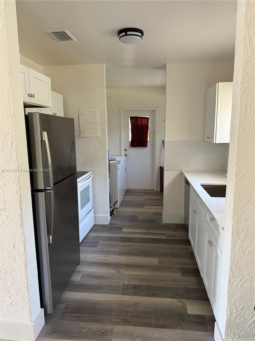 3471 NW 1st Ct, Lauderhill FL 33311