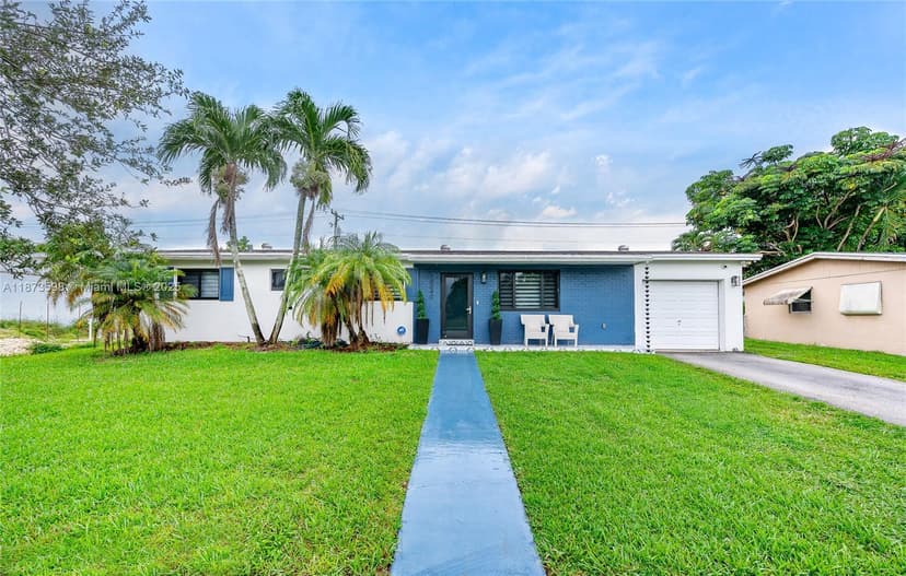 10040 SW 212th St, Cutler Bay FL 33189