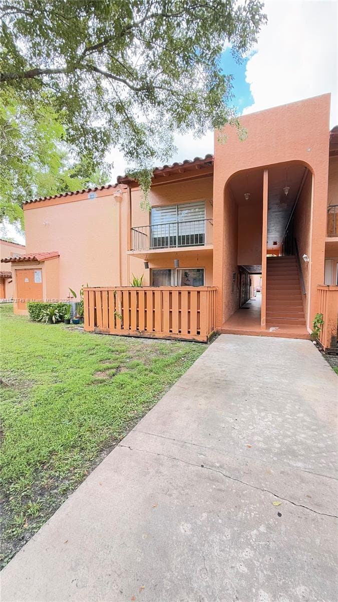 7121 Miami Lakes Dr # Q8, Miami Lakes FL 33014