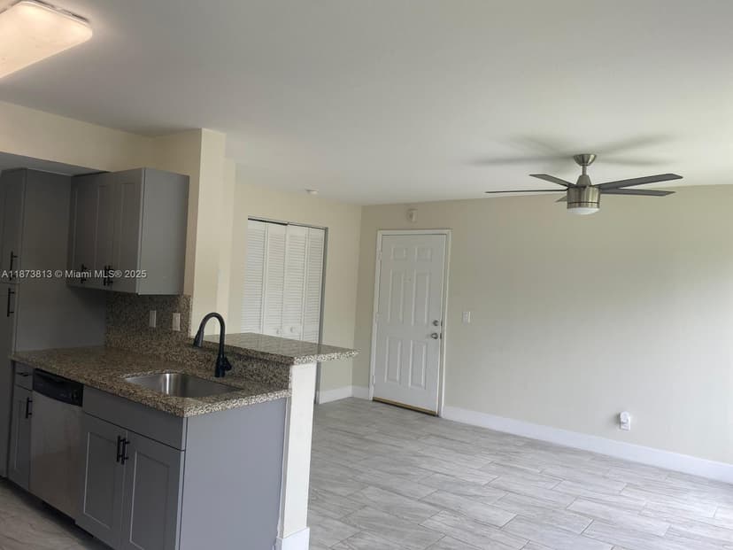 8737 NW 39th St # 8737, Sunrise FL 33351