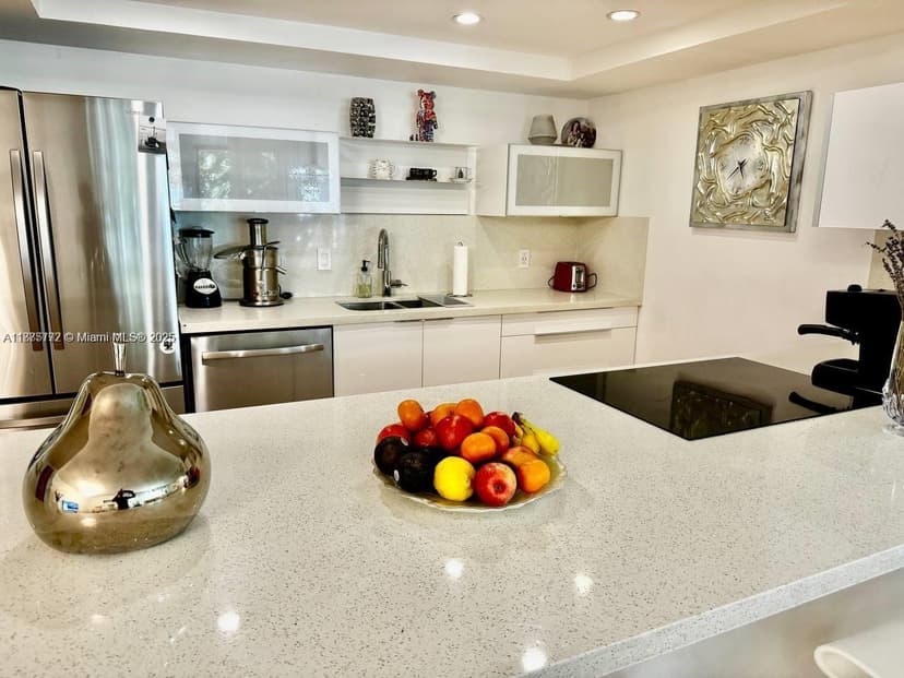 1001 Three Islands Blvd # 31, Hallandale Beach FL 33009