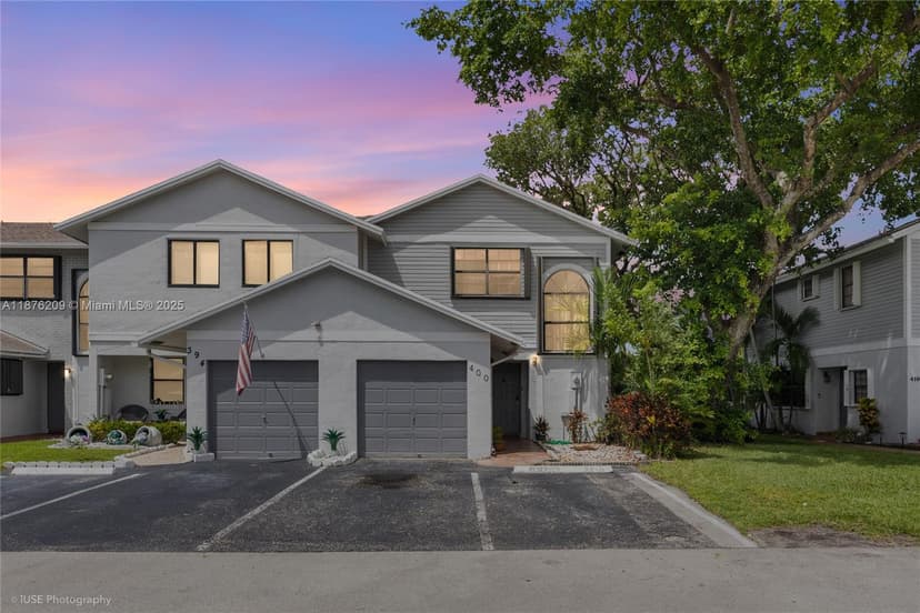 400 NW 103rd Ter, Pembroke Pines FL 33026