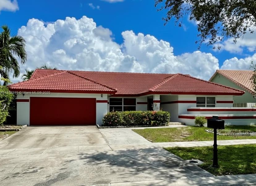 1101 NW 162nd Ave, Pembroke Pines FL 33028