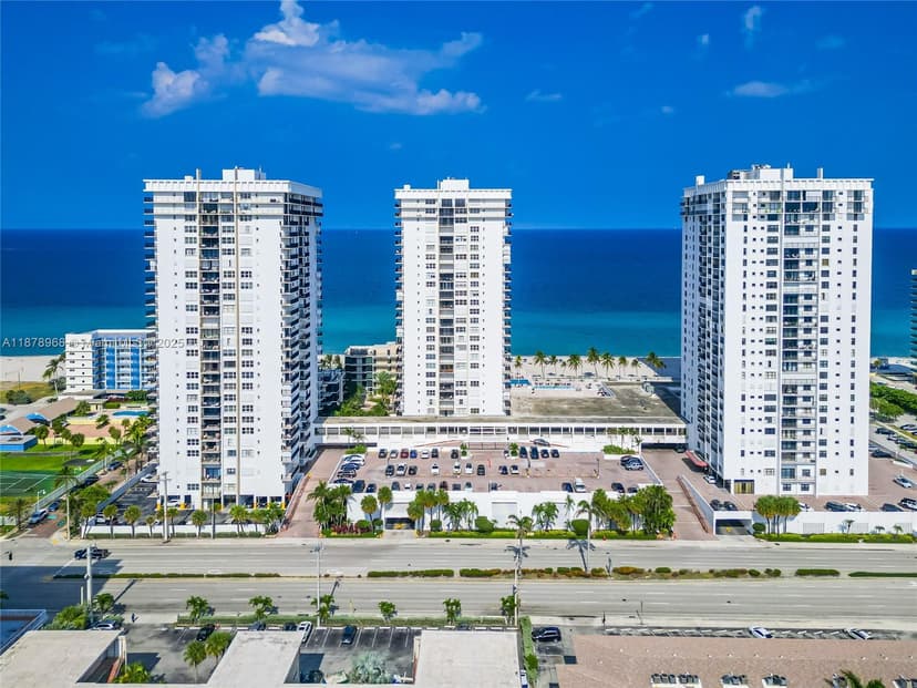 2201 S Ocean Dr # 407, Hollywood FL 33019