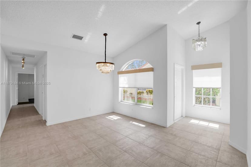 6082 Heliconia Rd, Delray Beach FL 33484
