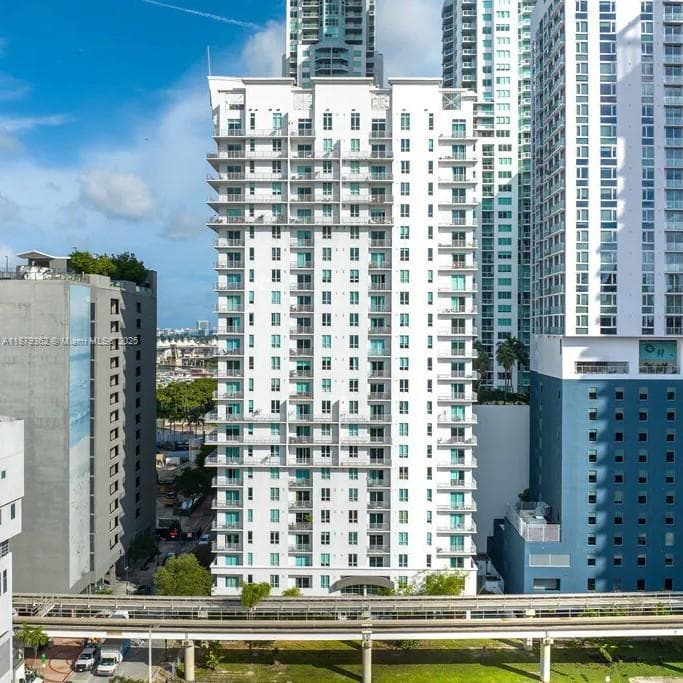 234 NE 3rd St # 1805, Miami FL 33132