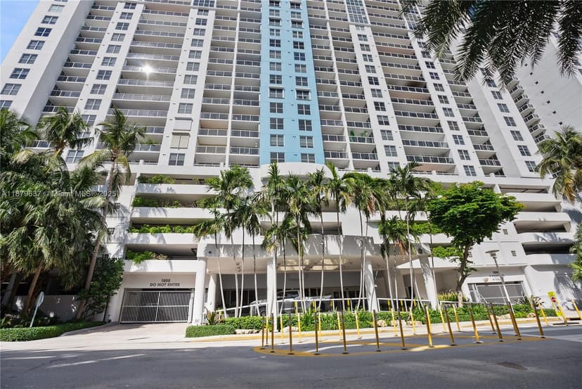 1800 Sunset Harbour Dr # P337, Miami Beach FL 33139