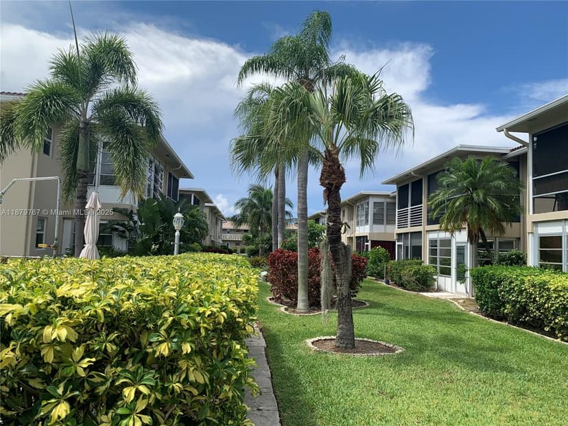 2111 NE 42nd Ct # 103W, Lighthouse Point FL 33064