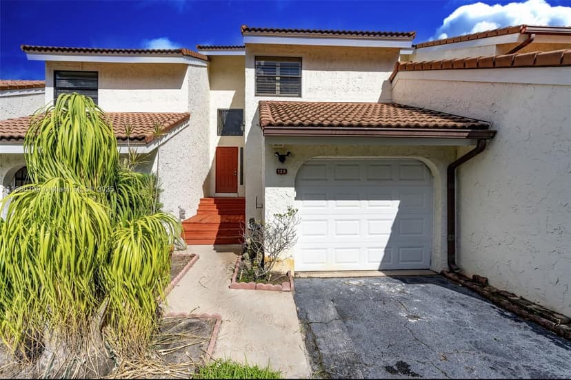 1800 Embassy Dr # 125, West Palm Beach FL 33401