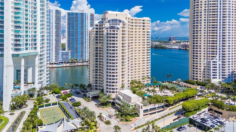 888 Brickell Key Dr # 1807, Miami FL 33131