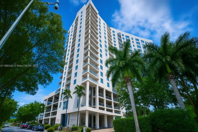 10 SW South River Dr # 605, Miami FL 33130