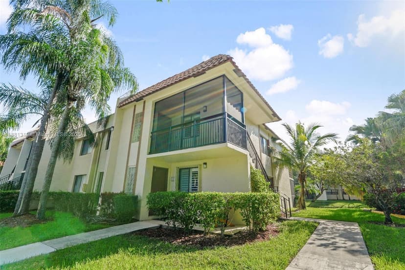 410 Lakeview Dr # 204, Weston FL 33326