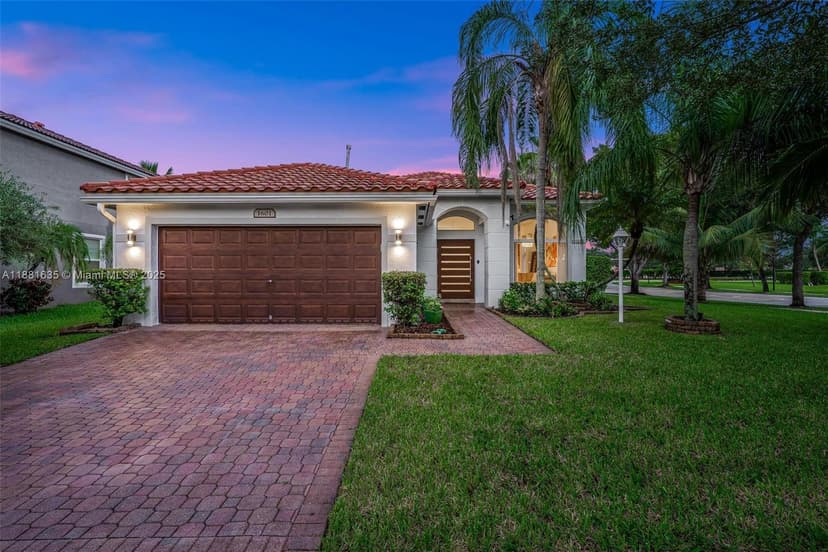 1601 NW 143rd Ter, Pembroke Pines FL 33028