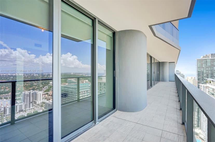 1000 Brickell Plz # 4710, Miami FL 33131
