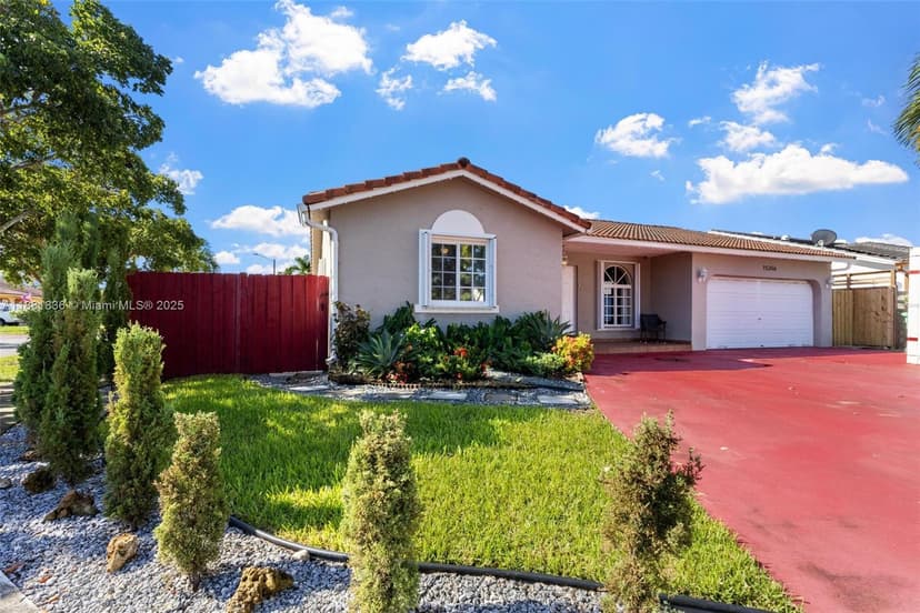 15266 SW 178th Ter, Miami FL 33187