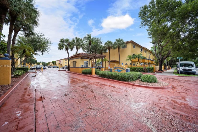 8240 SW 149th Ct # 202, Miami FL 33193