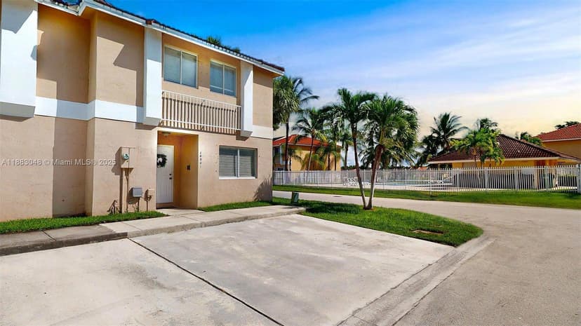 14041 SW 179th St, Miami FL 33177