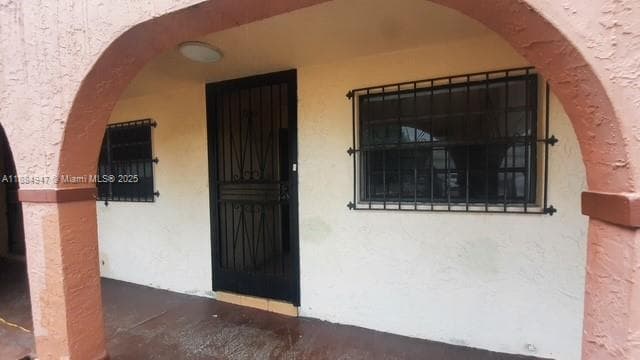 6675 W 4th Ave # 112, Hialeah FL 33012
