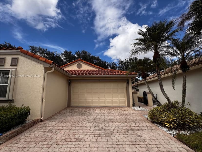 7131 Whitfield Ave, Boynton Beach FL 33437