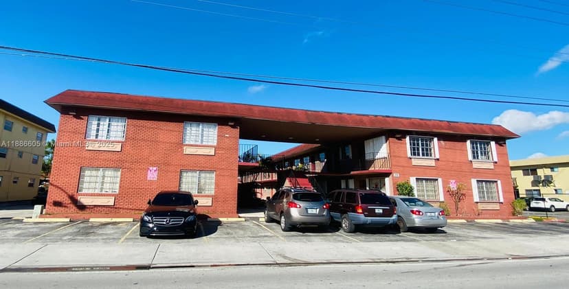 1281 W 29th St # 8, Hialeah FL 33012