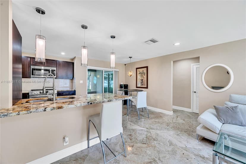 5606 NW 49th Ave, Tamarac FL 33319