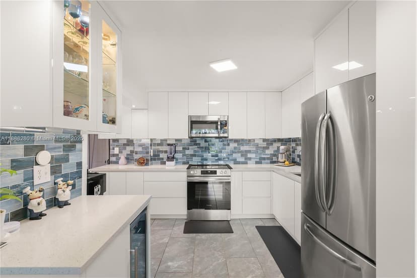1631 NE 32nd St, Pompano Beach FL 33064