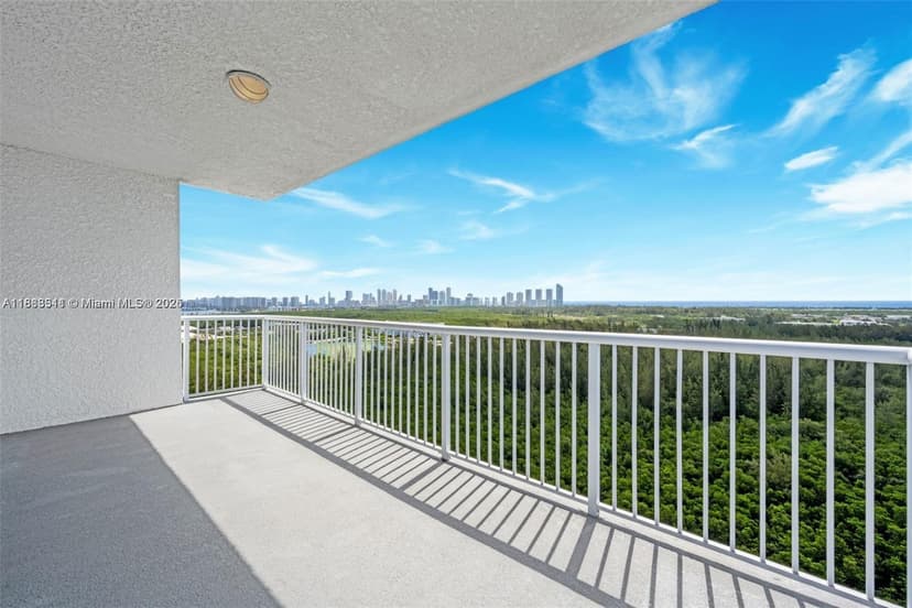 14951 Royal Oaks Ln # 2009, North Miami FL 33181