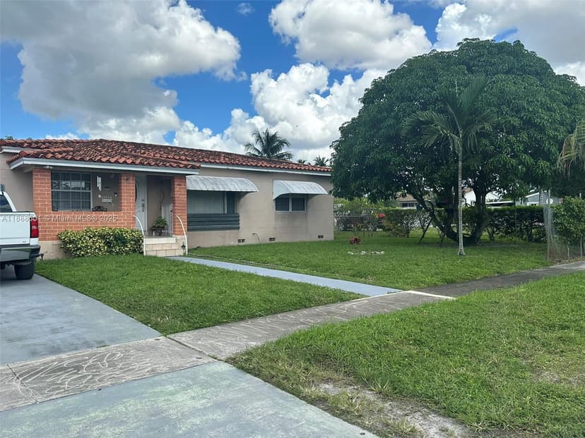 265 W 55th St, Hialeah FL 33012