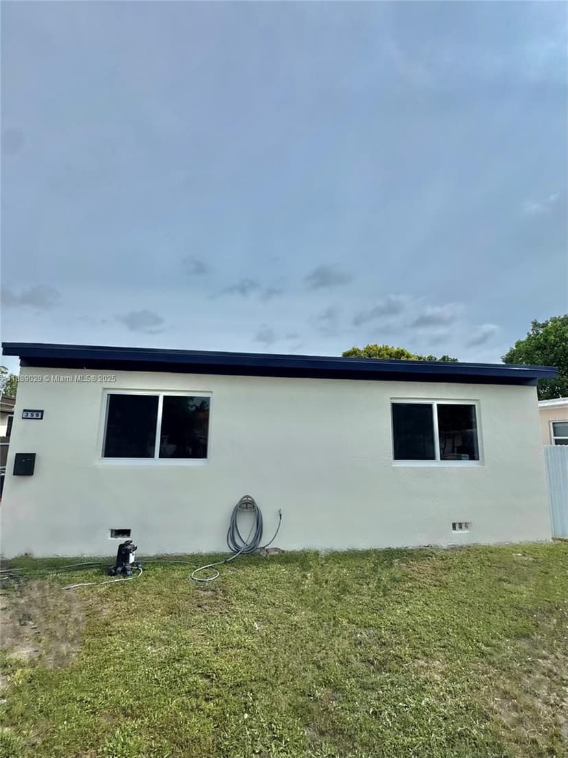 359 E 46th St, Hialeah FL 33013