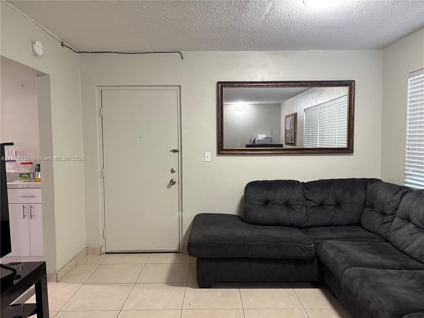 6575 W 4th Ave # 111, Hialeah FL 33012