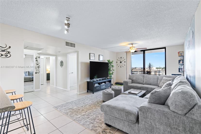 500 Three Islands Blvd # 309, Hallandale Beach FL 33009