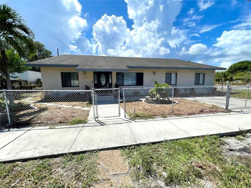 5181 NE 17th Ave, Pompano Beach FL 33064