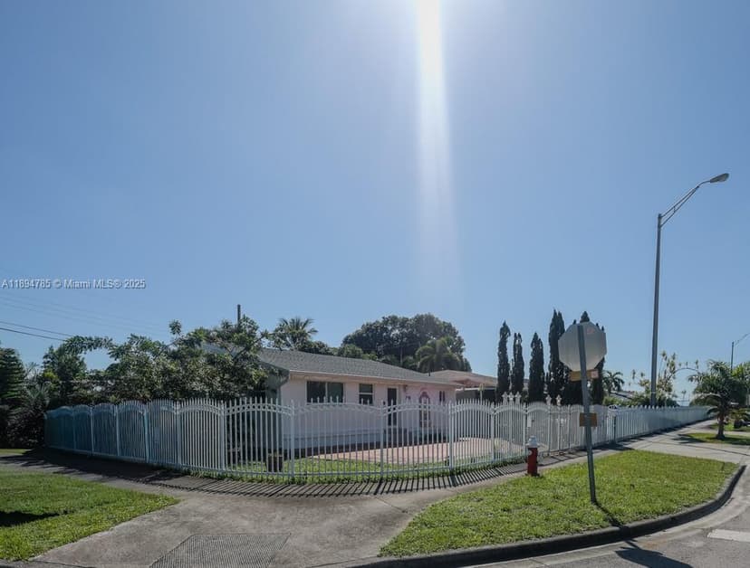 3495 W 2nd Ave, Hialeah FL 33012