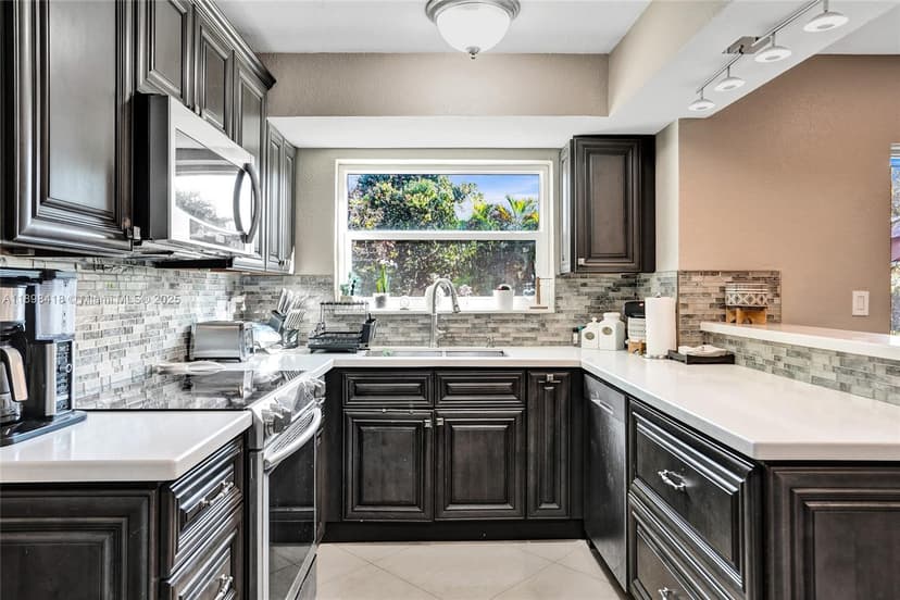 9440 SW 49th Pl, Cooper City FL 33328